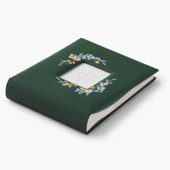 Álbum de fotos con cubierta bordada Menagerie - Rifle Paper co.
