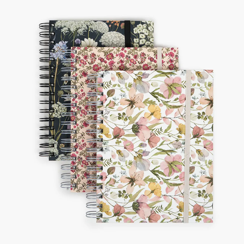 Libreta Wyro A5 Tapa Dura Hojas Lisas Floral Roses