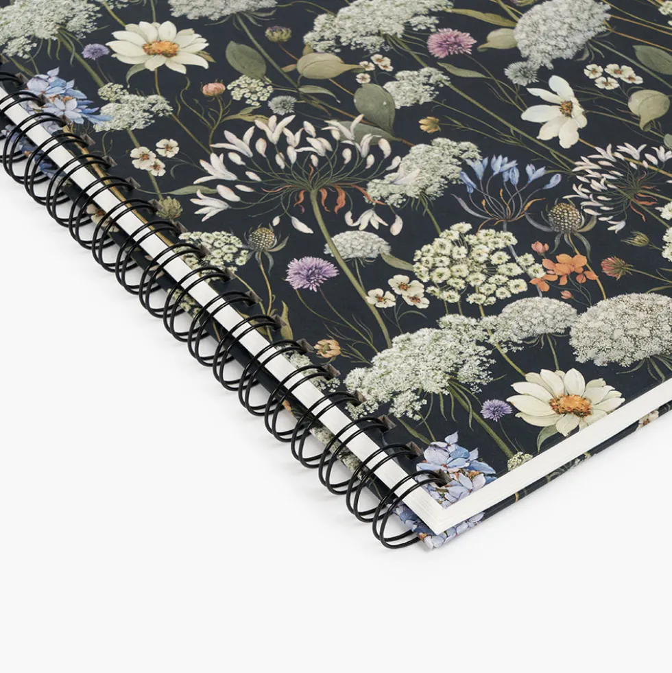 Libreta Wyro A4 Tapa Dura Hojas Lisas - Wild Flowers